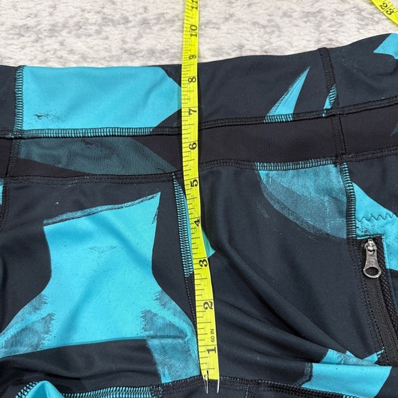 Lululemon Blue and Black Inspire Tight II *Full-On Luxtreme (Mesh) - Picture 13 of 14